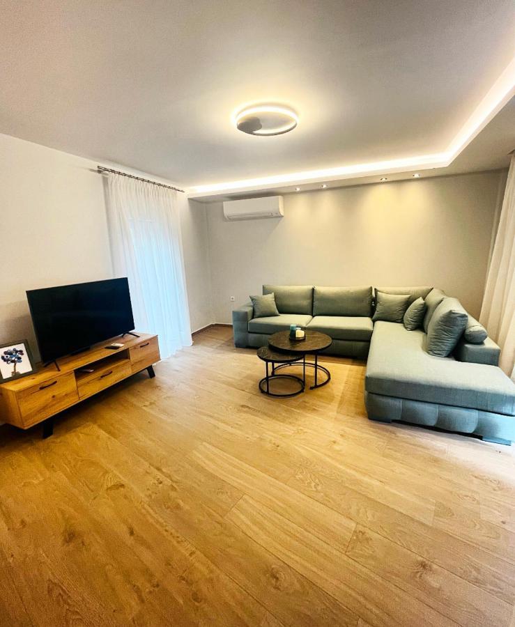 Urban Escape Apartment Kavala Bagian luar foto