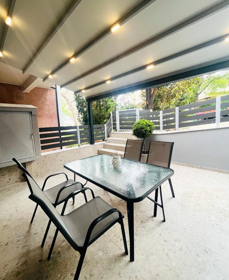 Urban Escape Apartment Kavala Bagian luar foto